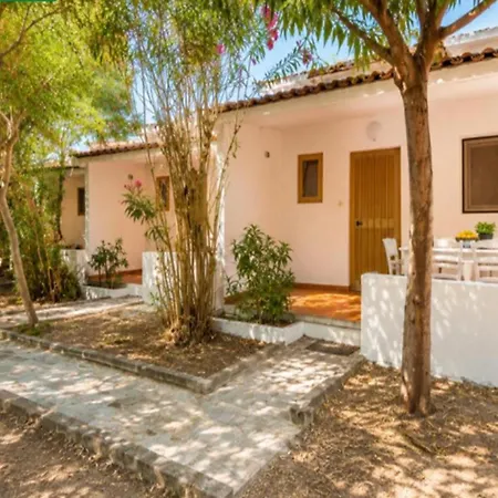Apartamento With Shared Pool Near The Sea
