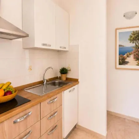 With Shared Pool Near The Sea Nicotera